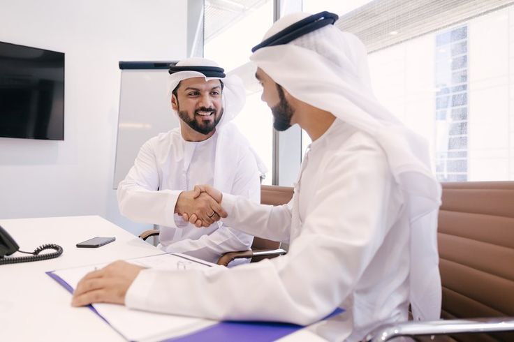 Abstract architectural detail photography, creating an urban and corporate atmosphere. Legal staffing — Veritas Partners